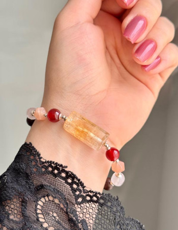 Doğal Taş Bileklik – 8mm Gül Ağacı, Pembe Kuvars, Güneş Taşı, Kırmızı Akik & Sitrin