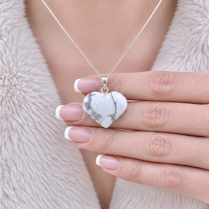 925 Sterling Silver Howlite Stone Pendant - Heart of Love