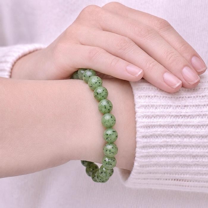 اسورة حجر الجاد الكندي ( اليشيم - اليشب )
