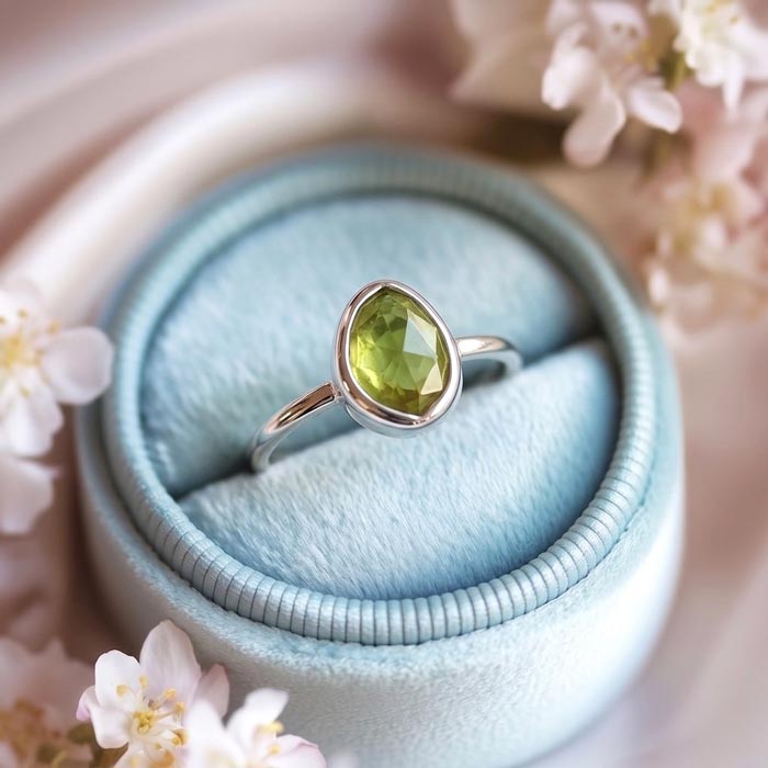 925 Ayar Gümüş Doğal Peridot Taşı Yüzük