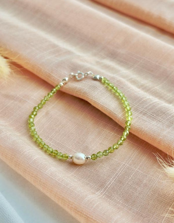925 Sterling Silver Bracelet , Peridot Stone & White Pearl Bracelet - NO : BR004
