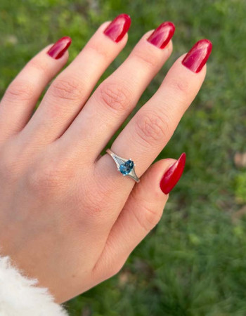 925 Ayar Gümüs Mavi Topaz Taşi Yüzük