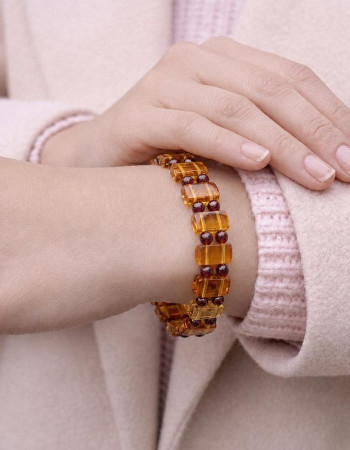 Natural Baltic Amber & Garnet Bracelet