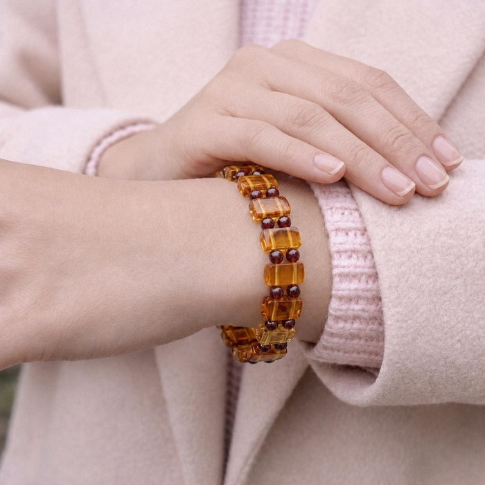 Natural Baltic Amber & Garnet Bracelet