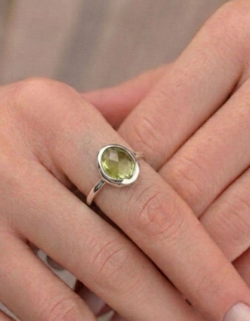 925 Silver Natural Peridot Stone Ring