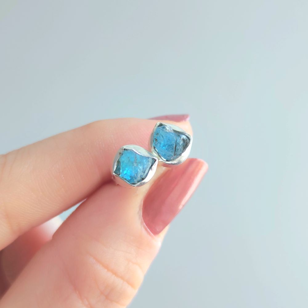 Blue Apatite Stone Earring - Raw Shape