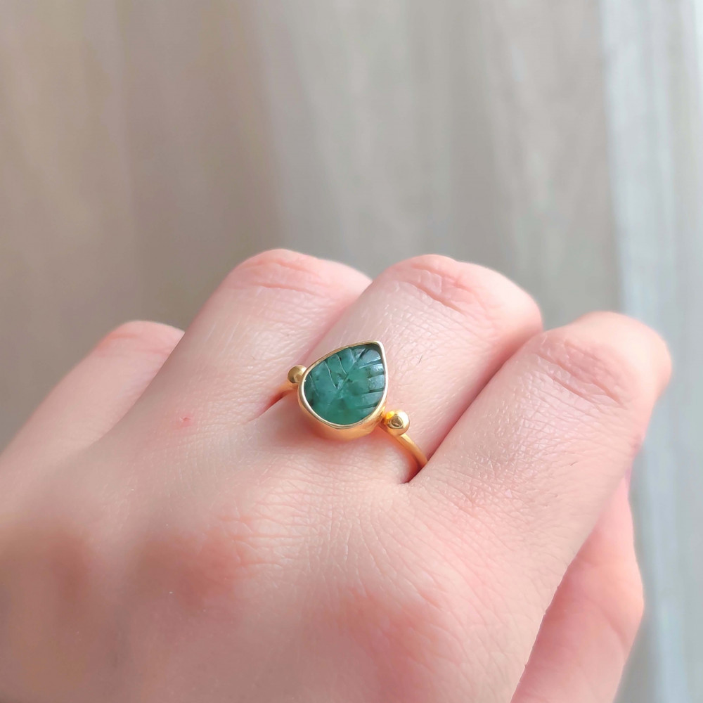 925 Silver Rare Emerald Stone Ring