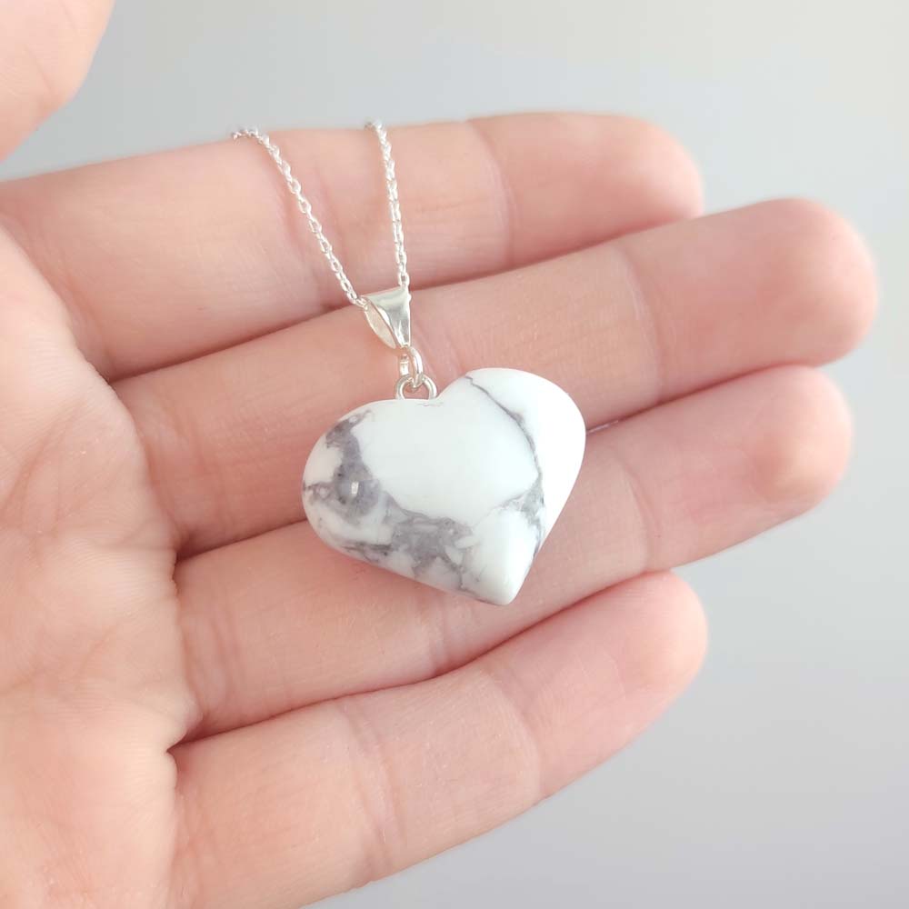 925 Sterling Silver Howlite Stone Pendant - Heart of Love