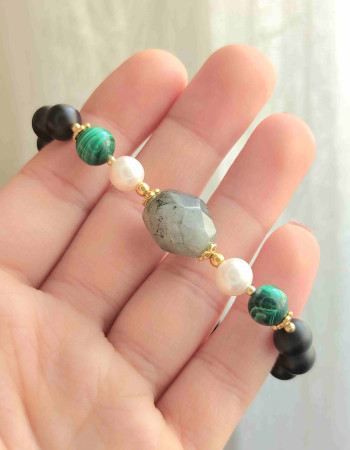 Multi Stone Bracelet , 8mm Black Onyx , Malachite , Pearl & Labradorite Bracelet
