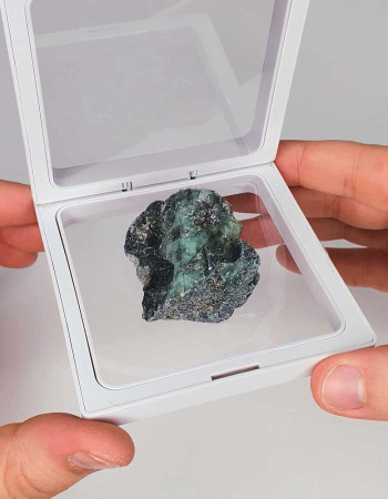 Emerald Raw Stone 2
