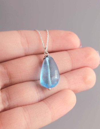925 Ayar Gümüs Mavi Topaz Taşi Kolye