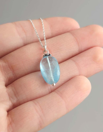 925 Ayar Gümüs Mavi Topaz Taşi Kolye
